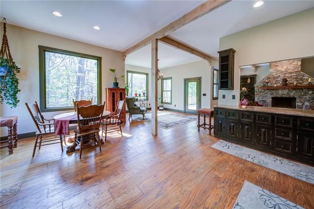 558 Deans Drive, Dawsonville, GA 30534