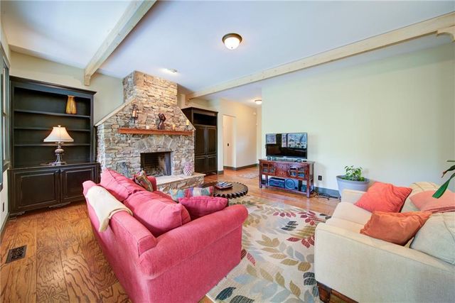 558 Deans Drive, Dawsonville, GA 30534