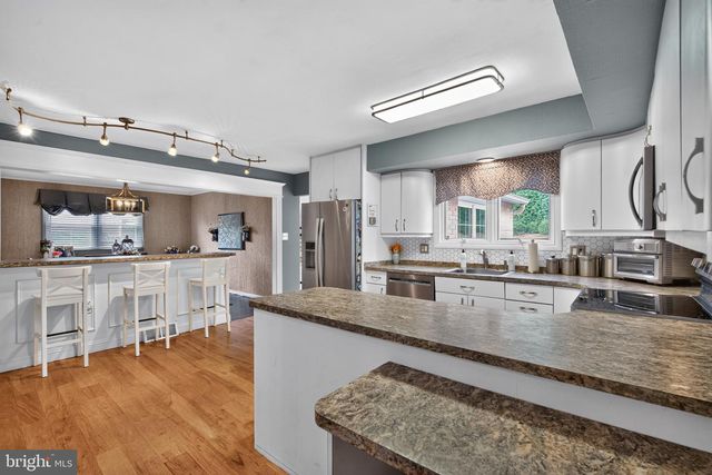 3822 RIDGEVIEW RD, Huntingdon Valley, PA 19006