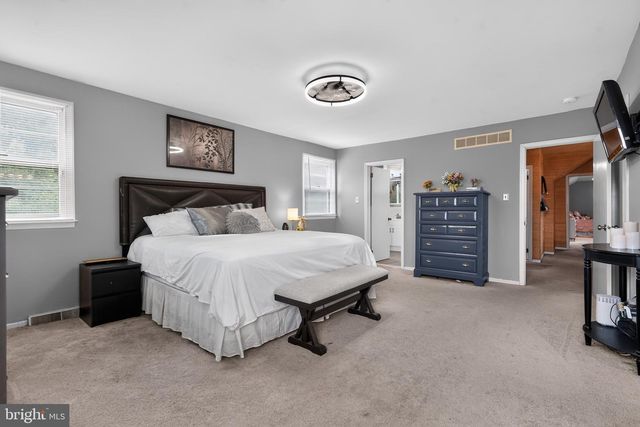 3822 RIDGEVIEW RD, Huntingdon Valley, PA 19006