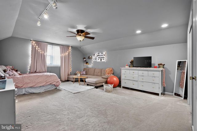 3822 RIDGEVIEW RD, Huntingdon Valley, PA 19006
