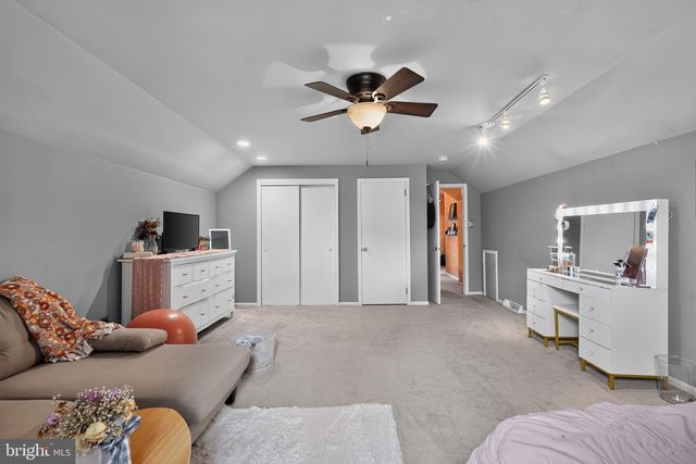 3822 RIDGEVIEW RD, Huntingdon Valley, PA 19006