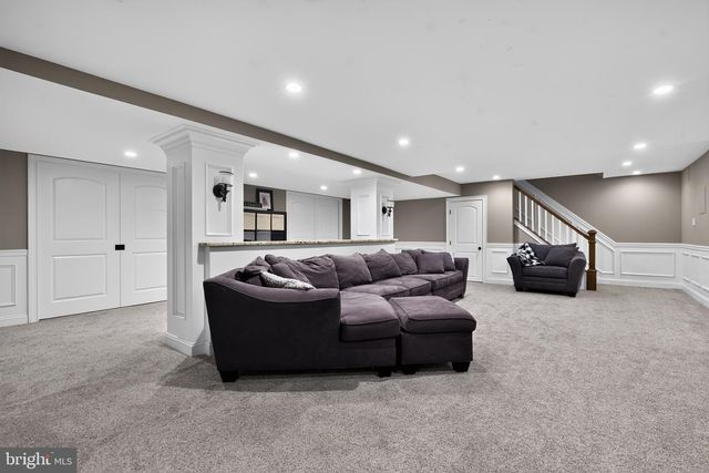 3822 RIDGEVIEW RD, Huntingdon Valley, PA 19006
