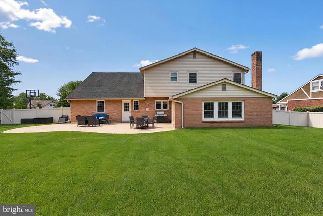 3822 RIDGEVIEW RD, Huntingdon Valley, PA 19006