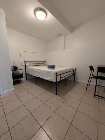 355 Shannon Way, Lawrenceville, GA 30044