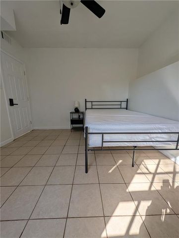 355 Shannon Way, Lawrenceville, GA 30044