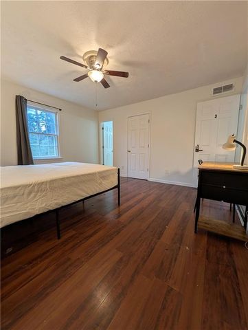 355 Shannon Way, Lawrenceville, GA 30044