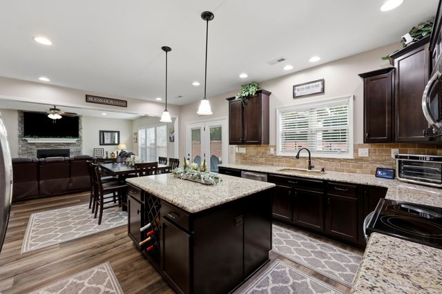 121 Waterside Drive, Georgetown, KY 40324