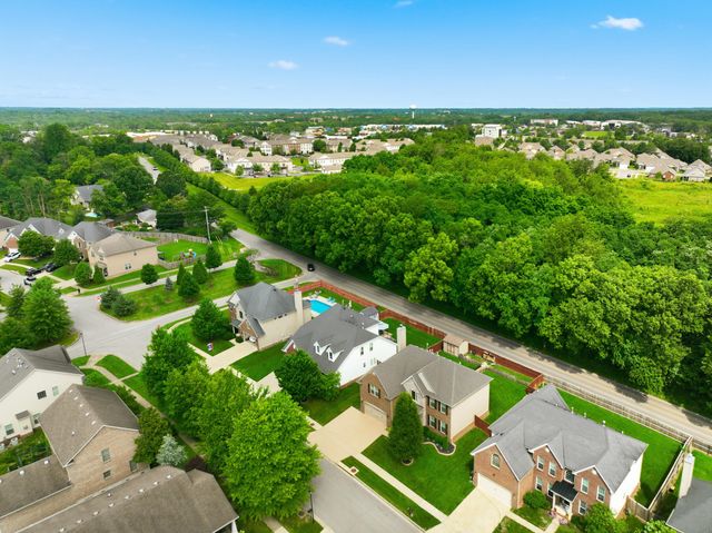 121 Waterside Drive, Georgetown, KY 40324