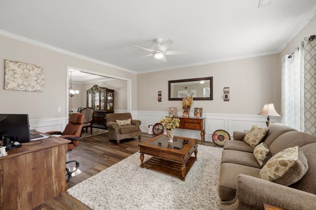 121 Waterside Drive, Georgetown, KY 40324