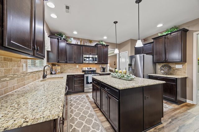121 Waterside Drive, Georgetown, KY 40324