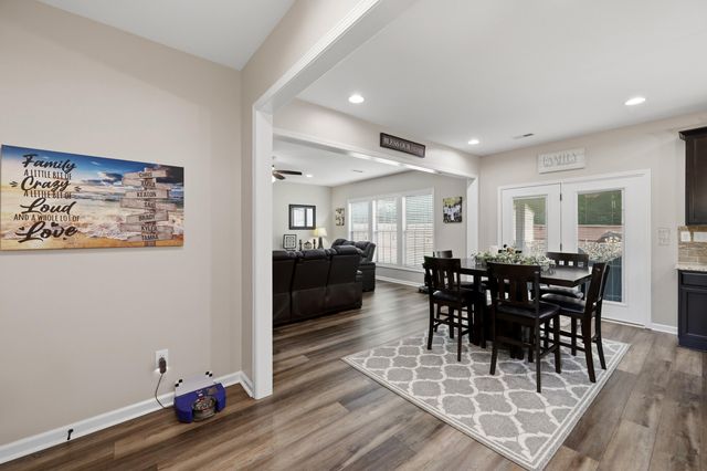 121 Waterside Drive, Georgetown, KY 40324