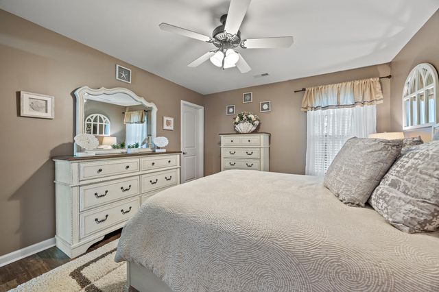 121 Waterside Drive, Georgetown, KY 40324