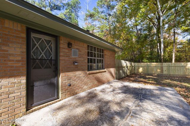 408 Hollyberry Drive, Clinton, MS 39056