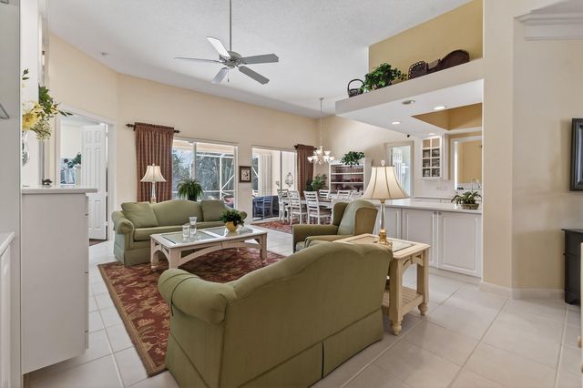 8681 SE Nicolete Lane, Hobe Sound, FL 33455