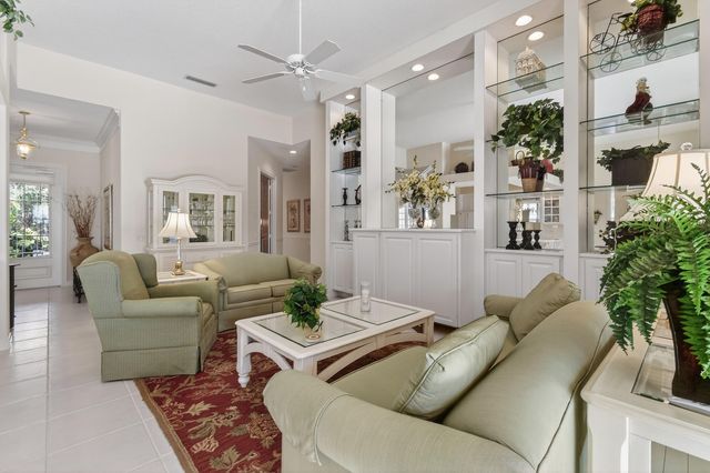 8681 SE Nicolete Lane, Hobe Sound, FL 33455