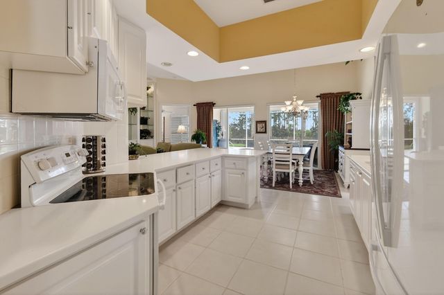 8681 SE Nicolete Lane, Hobe Sound, FL 33455