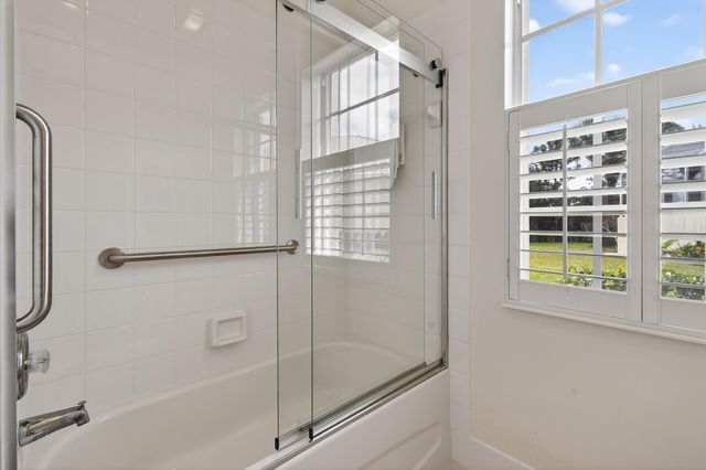 8681 SE Nicolete Lane, Hobe Sound, FL 33455