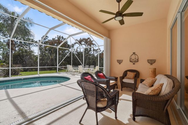 8681 SE Nicolete Lane, Hobe Sound, FL 33455
