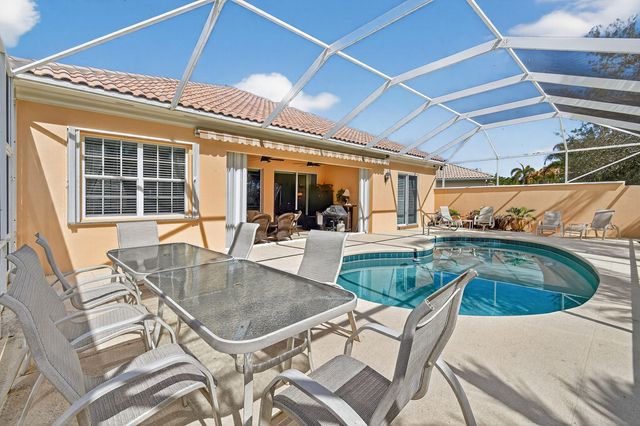 8681 SE Nicolete Lane, Hobe Sound, FL 33455