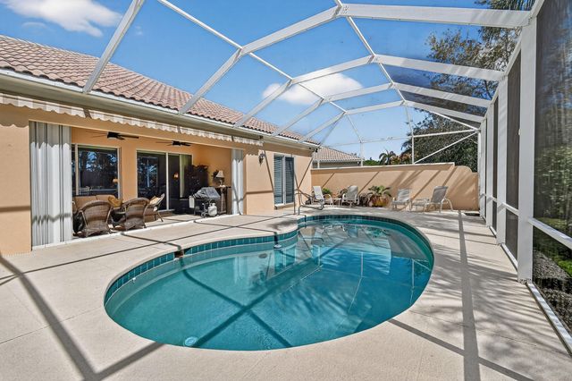 8681 SE Nicolete Lane, Hobe Sound, FL 33455