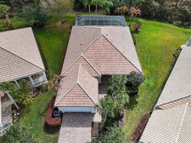 8681 SE Nicolete Lane, Hobe Sound, FL 33455