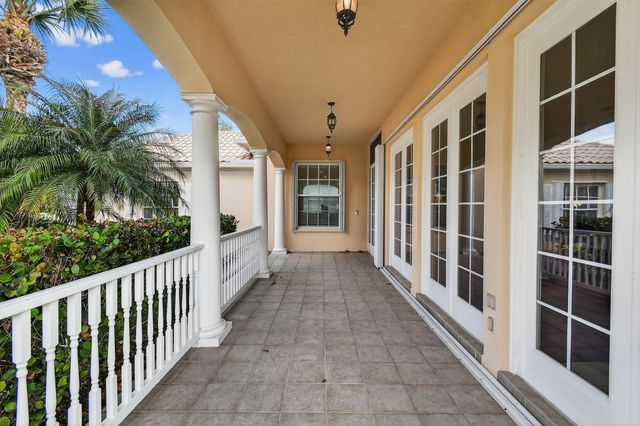 8681 SE Nicolete Lane, Hobe Sound, FL 33455