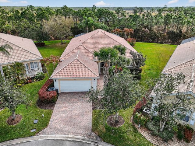 8681 SE Nicolete Lane, Hobe Sound, FL 33455