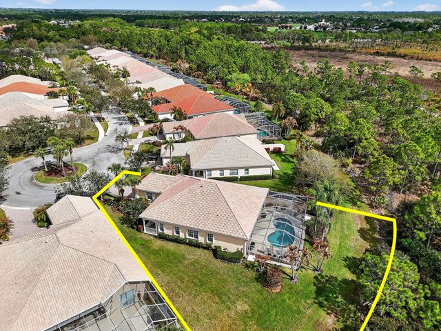 8681 SE Nicolete Lane, Hobe Sound, FL 33455