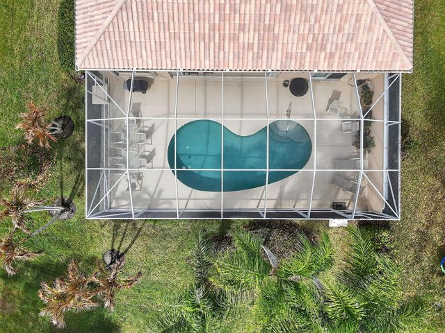 8681 SE Nicolete Lane, Hobe Sound, FL 33455