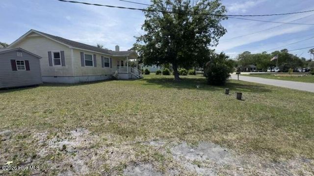 413 Spartanburg Avenue, Carolina Beach, NC 28428