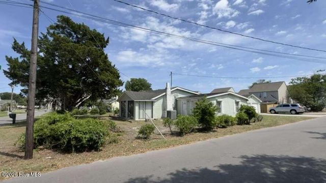 413 Spartanburg Avenue, Carolina Beach, NC 28428