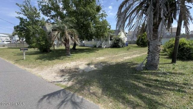 413 Spartanburg Avenue, Carolina Beach, NC 28428
