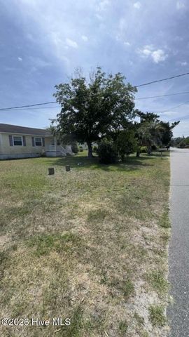 413 Spartanburg Avenue, Carolina Beach, NC 28428