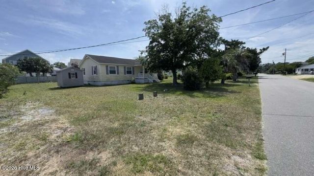 413 Spartanburg Avenue, Carolina Beach, NC 28428
