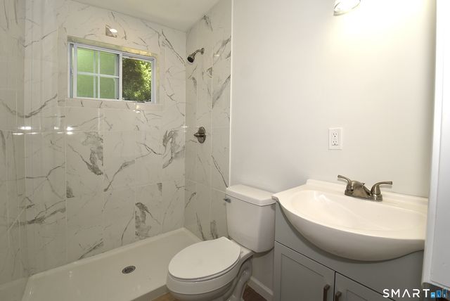 265 B Lincoln Street B, Berlin, CT 06037