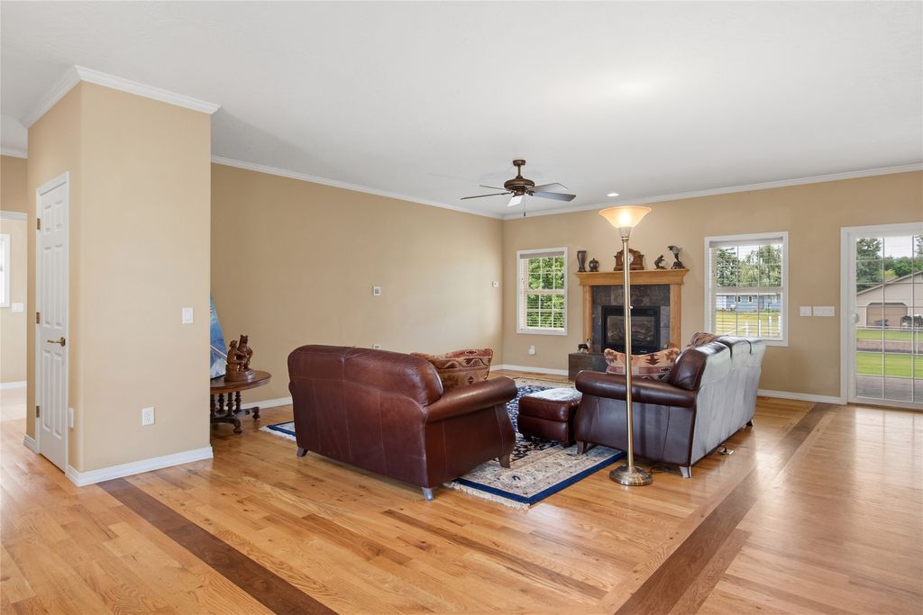 2292 Bald Eagle Close, Missoula, MT 59804 photo 4