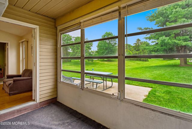 2175 Agincourt Road, Toms River, NJ 08755