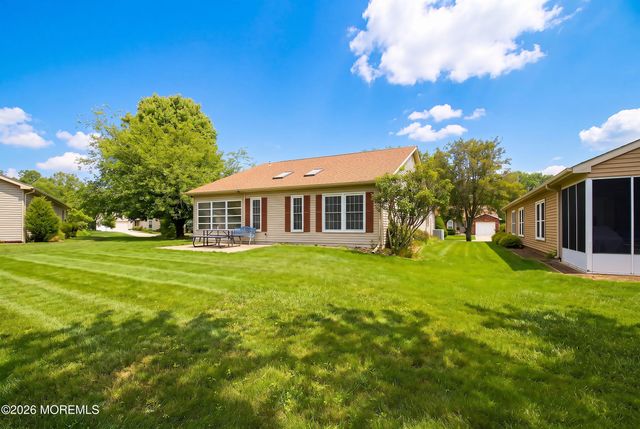 2175 Agincourt Road, Toms River, NJ 08755