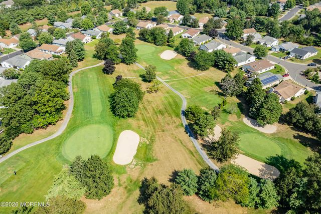 2175 Agincourt Road, Toms River, NJ 08755