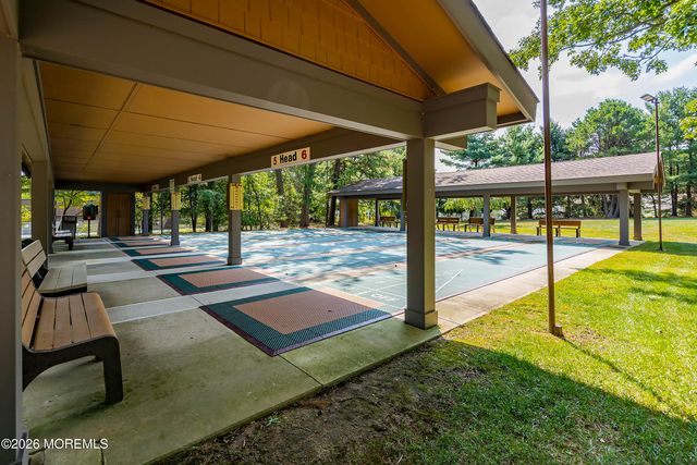 2175 Agincourt Road, Toms River, NJ 08755