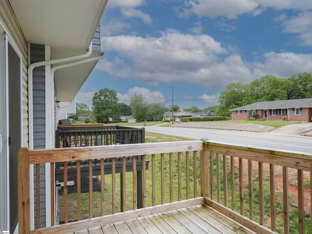 8 Verdant Leaf Way, Greenville, SC 29617