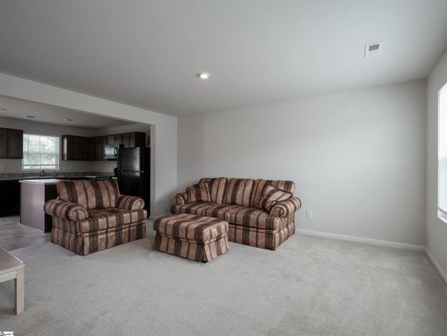 8 Verdant Leaf Way, Greenville, SC 29617