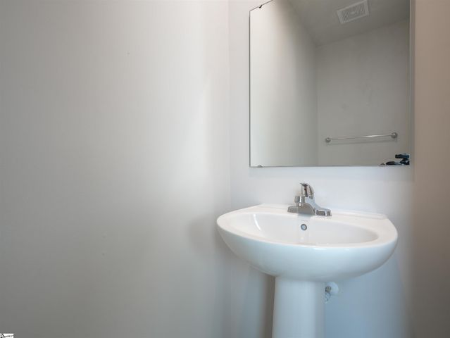 8 Verdant Leaf Way, Greenville, SC 29617