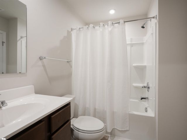 8 Verdant Leaf Way, Greenville, SC 29617