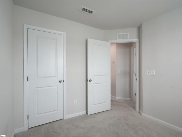 8 Verdant Leaf Way, Greenville, SC 29617