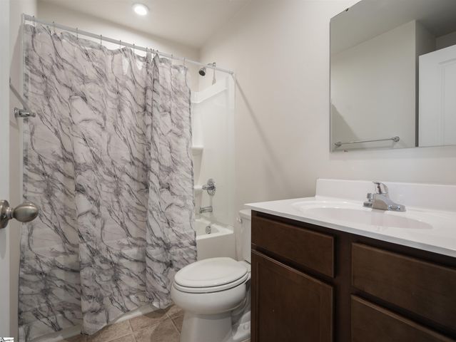 8 Verdant Leaf Way, Greenville, SC 29617