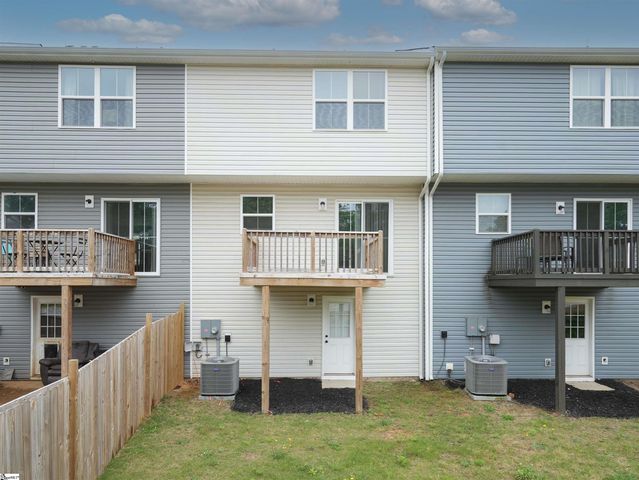 8 Verdant Leaf Way, Greenville, SC 29617