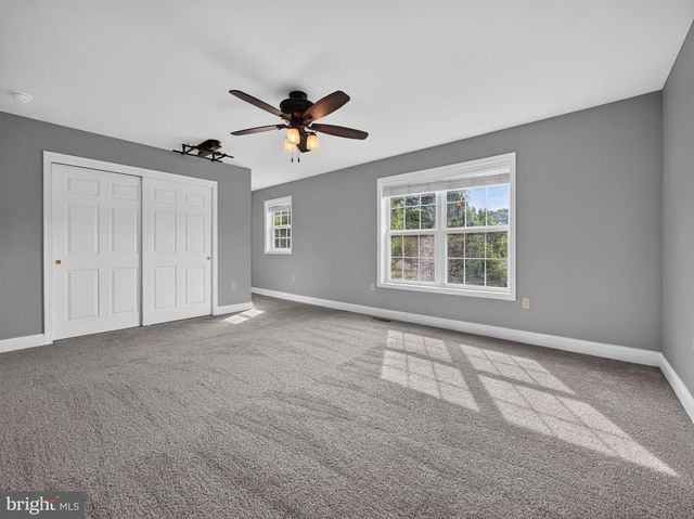 649 S READING AVE, Boyertown, PA 19512