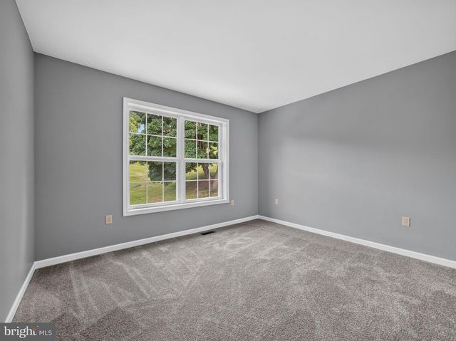 649 S READING AVE, Boyertown, PA 19512